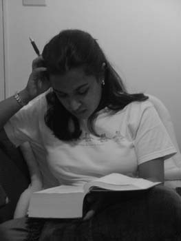 Nina-studying